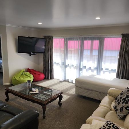 Asure Albert Park Motor Lodge Te Awamutu Esterno foto