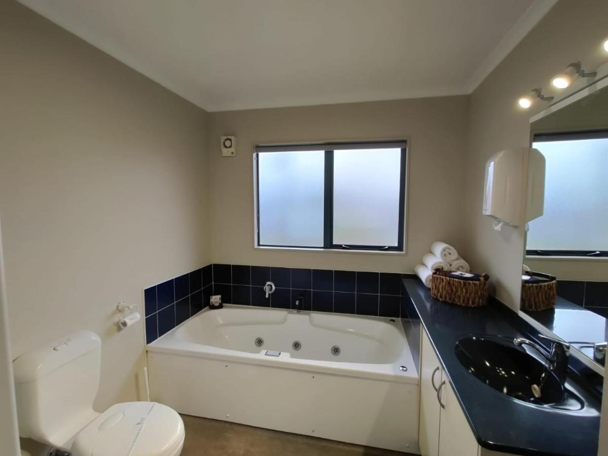 Asure Albert Park Motor Lodge Te Awamutu Esterno foto